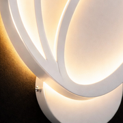 Aplica LED de Perete Tulip 15W, Lumina Rece/Calda/Neutra 3000K/4000K/6000K, Alb, Metal si Acril Aplice de Interior Default Title Alessandro Design